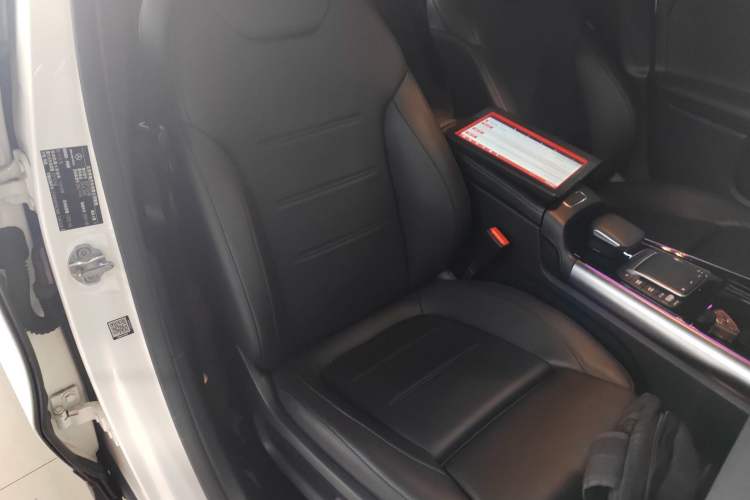 Used Mercedes-Benz GLA 2020 GLA 200 Right Front Seat