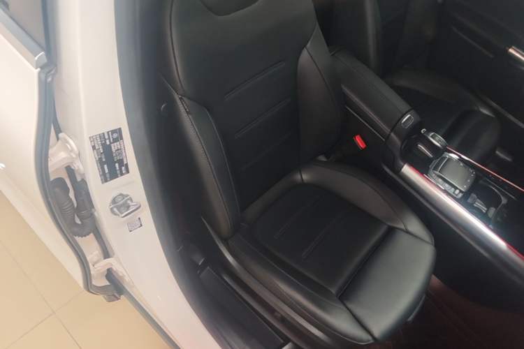 Used Mercedes-Benz GLA 2020 GLA 180 Right Front Seat
