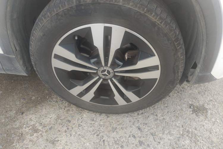 Used Mercedes-Benz GLA 2020 GLA 200 Right Front Wheel Hub