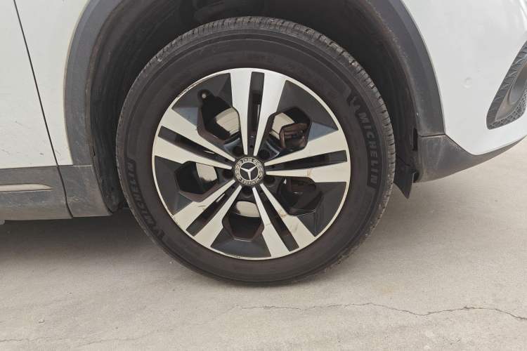Used Mercedes-Benz GLA 2020 GLA 200 Right Front Wheel Hub
