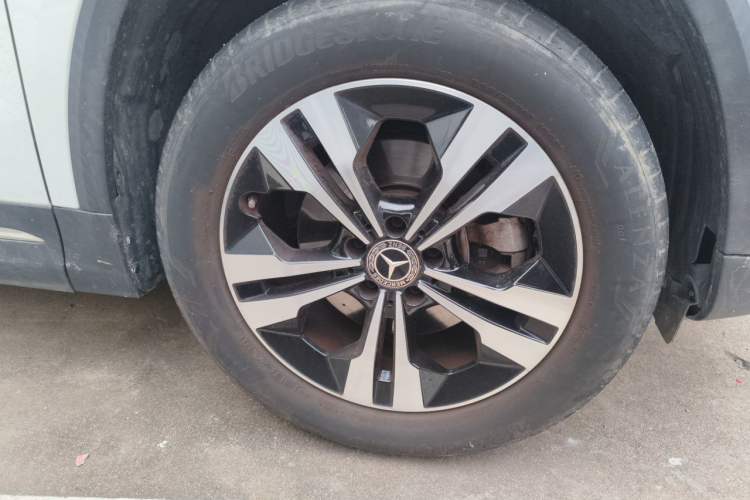 Used Mercedes-Benz GLA 2020 GLA 200 Right Front Wheel Hub