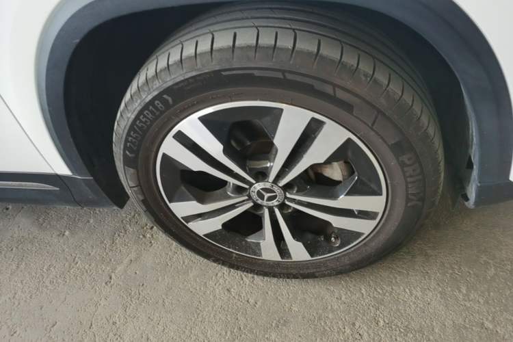 Used Mercedes-Benz GLA 2020 GLA 200 Right Front Wheel Hub