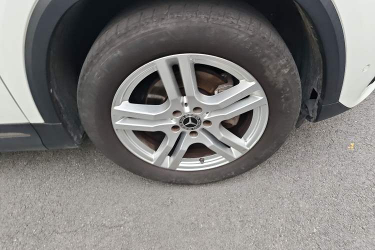 Used Mercedes-Benz GLA 2020 GLA 180 Right Front Wheel Hub