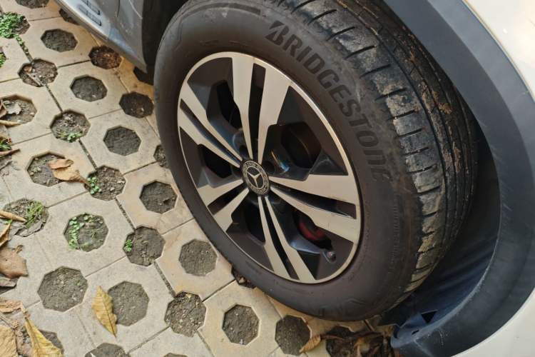 Used Mercedes-Benz GLA 2020 GLA 200 Right Front Wheel Hub