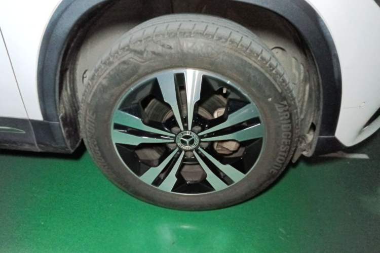 Used Mercedes-Benz GLA 2020 GLA 200 Right Front Wheel Hub