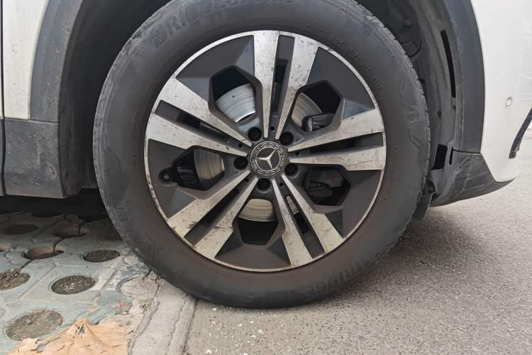 Used Mercedes-Benz GLA 2020 GLA 200 Right Front Wheel Hub