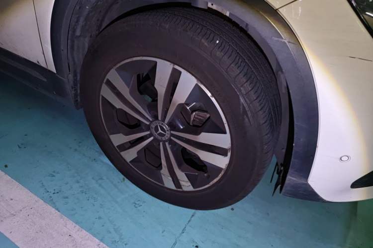 Used Mercedes-Benz GLA 2020 GLA 200 Right Front Wheel Hub