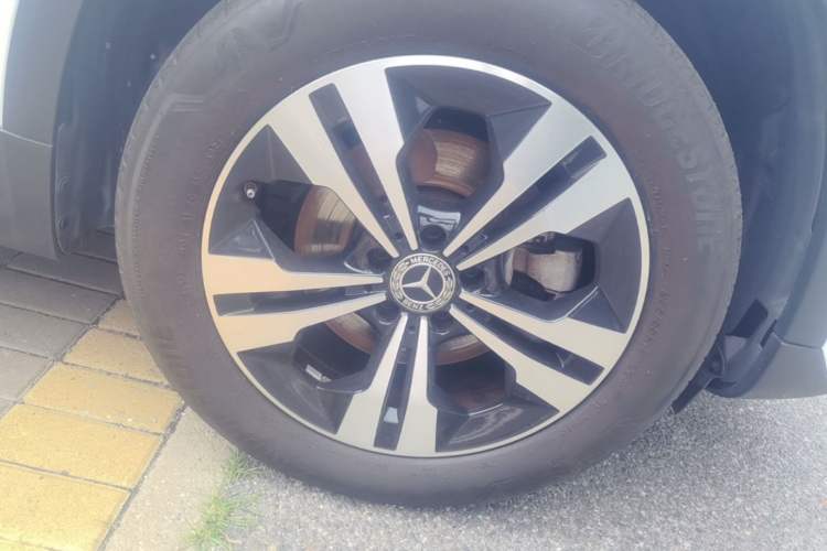 Used Mercedes-Benz GLA 2020 GLA 200 Right Front Wheel Hub