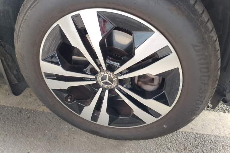 Used Mercedes-Benz GLA 2020 GLA 200 Right Front Wheel Hub