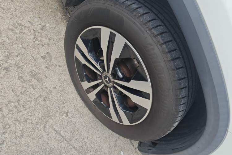 Used Mercedes-Benz GLA 2020 GLA 200 Right Front Wheel Hub
