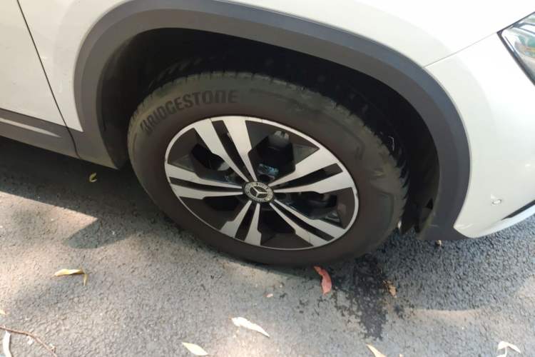 Used Mercedes-Benz GLA 2020 GLA 200 Right Front Wheel Hub