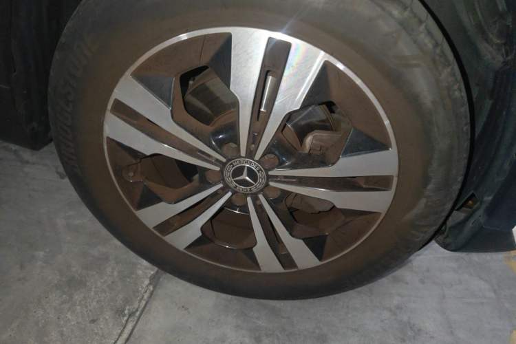 Used Mercedes-Benz GLA 2020 GLA 200 Right Front Wheel Hub