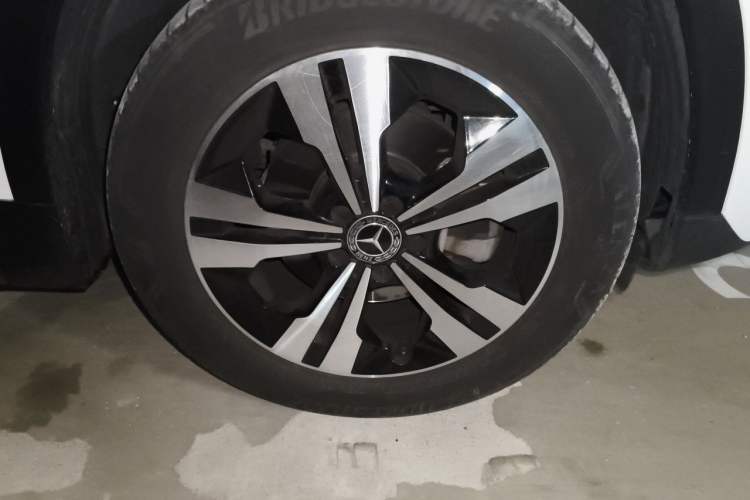 Used Mercedes-Benz GLA 2020 GLA 200 Right Front Wheel Hub