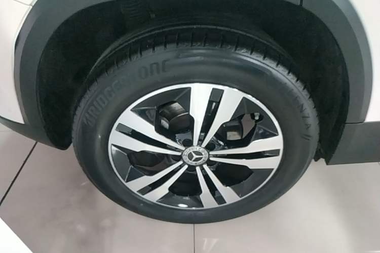 Used Mercedes-Benz GLA 2020 GLA 200 Right Rear Wheel Hub