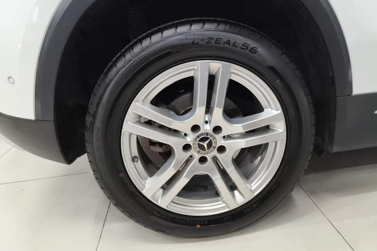 Used Mercedes-Benz GLA 2020 GLA 180 Right Rear Wheel Hub