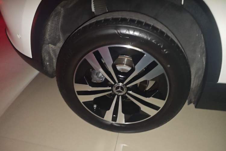 Used Mercedes-Benz GLA 2020 GLA 180 Right Rear Wheel Hub