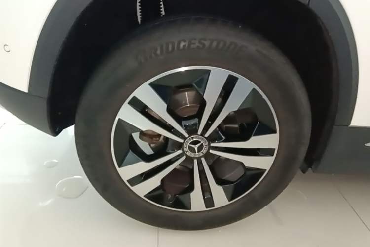 Used Mercedes-Benz GLA 2020 GLA 200 Right Rear Wheel Hub