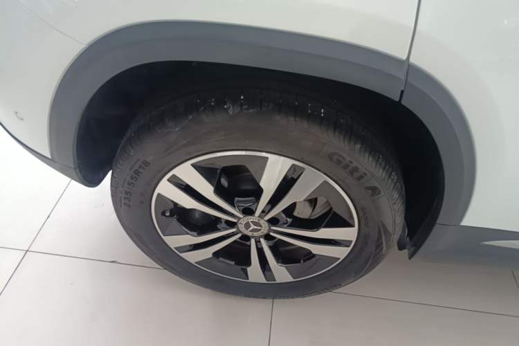 Used Mercedes-Benz GLA 2020 GLA 200 Right Rear Wheel Hub