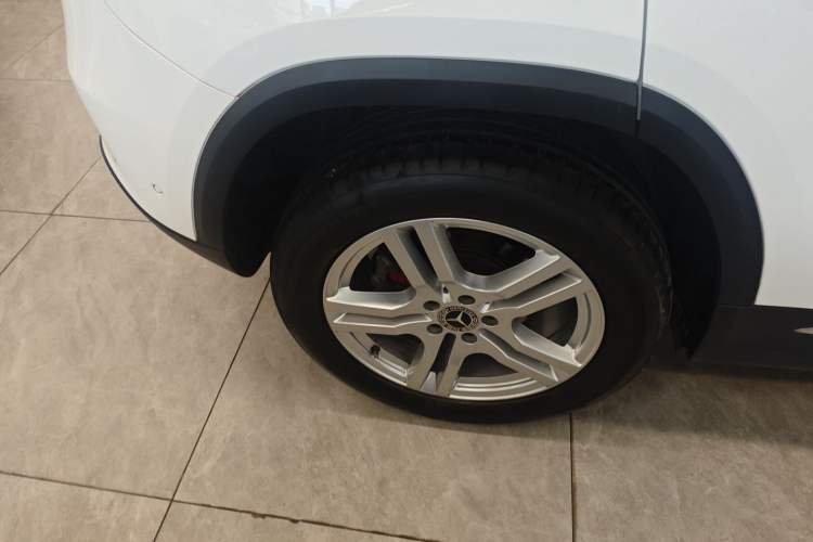 Used Mercedes-Benz GLA 2020 GLA 180 Right Rear Wheel Hub