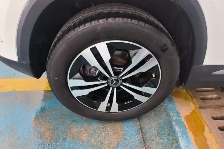 Used Mercedes-Benz GLA 2020 GLA 200 Right Rear Wheel Hub