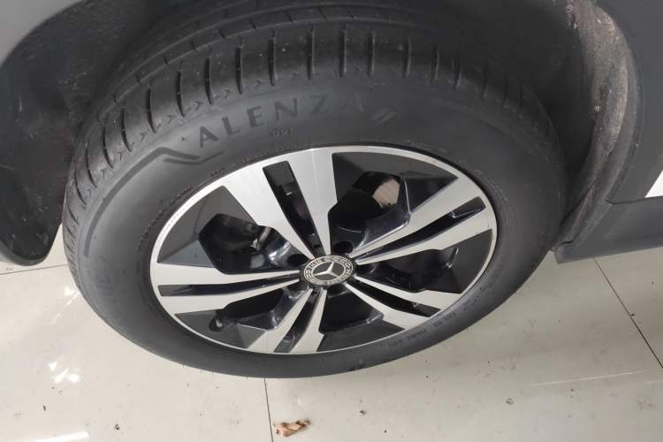 Used Mercedes-Benz GLA 2020 GLA 200 Right Rear Wheel Hub