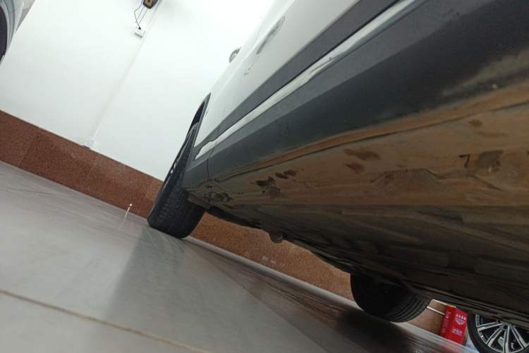 Used Mercedes-Benz GLA 2020 GLA 180 Right Side Sill
