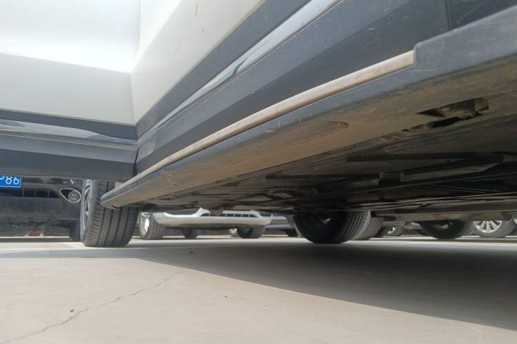 Used Mercedes-Benz GLA 2020 GLA 200 Right Side Sill