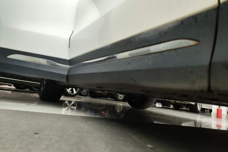 Used Mercedes-Benz GLA 2020 GLA 200 Right Side Sill