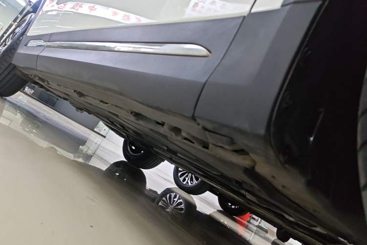 Used Mercedes-Benz GLA 2020 GLA 180 Right Side Sill