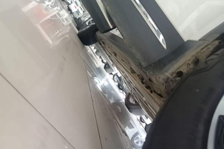 Used Mercedes-Benz GLA 2020 GLA 200 Right Side Sill