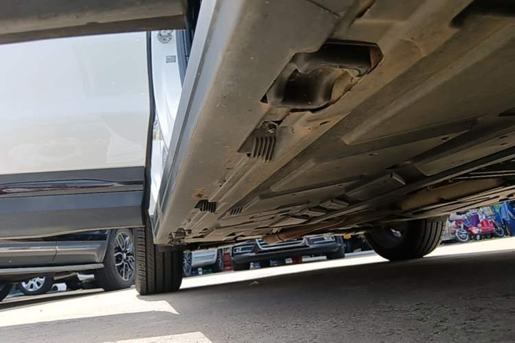 Used Mercedes-Benz GLA 2020 GLA 200 4MATIC Right Side Sill