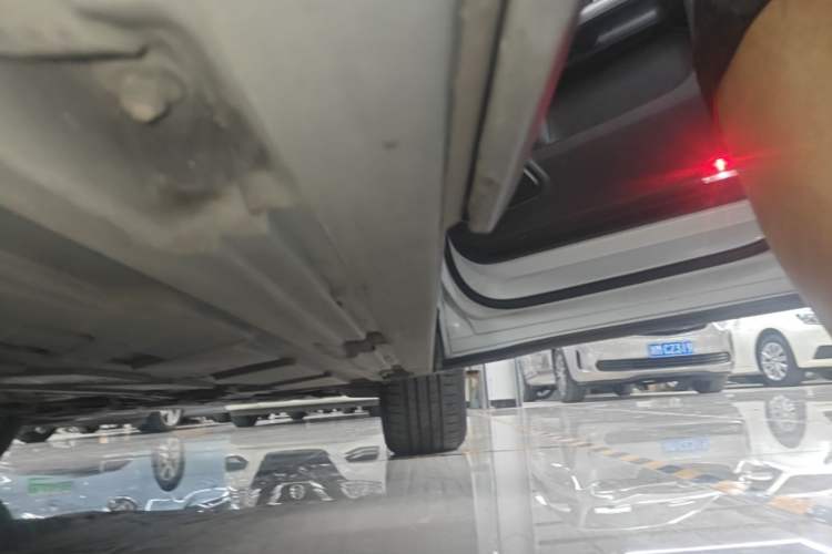 Used Mercedes-Benz GLA 2020 GLA 200 Right Side Sill