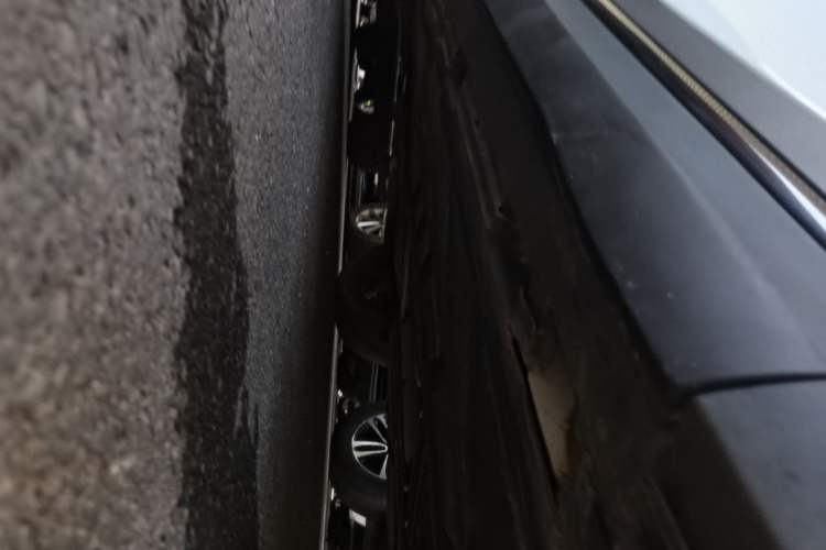 Used Mercedes-Benz GLA 2020 GLA 200 4MATIC Right Side Sill
