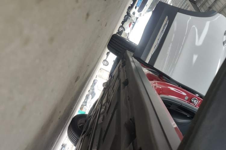 Used Mercedes-Benz GLA 2020 GLA 200 Right Side Sill