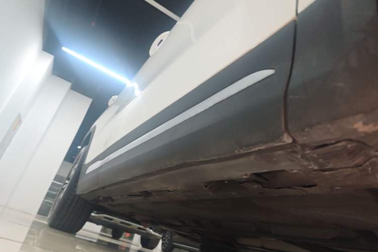 Used Mercedes-Benz GLA 2020 GLA 180 Right Side Sill