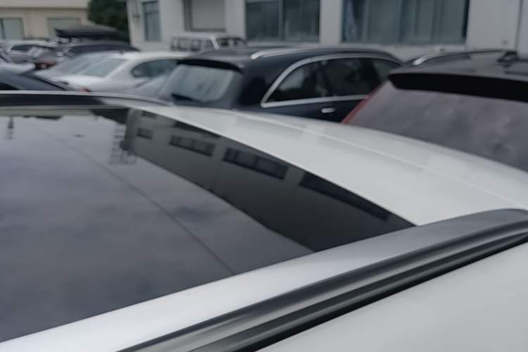 Used Mercedes-Benz GLA 2020 GLA 200 Roof
