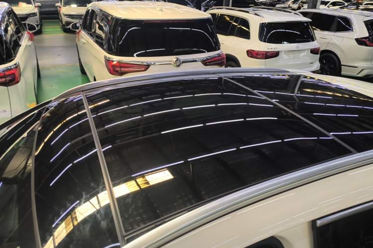 Used Mercedes-Benz GLA 2020 GLA 200 Roof