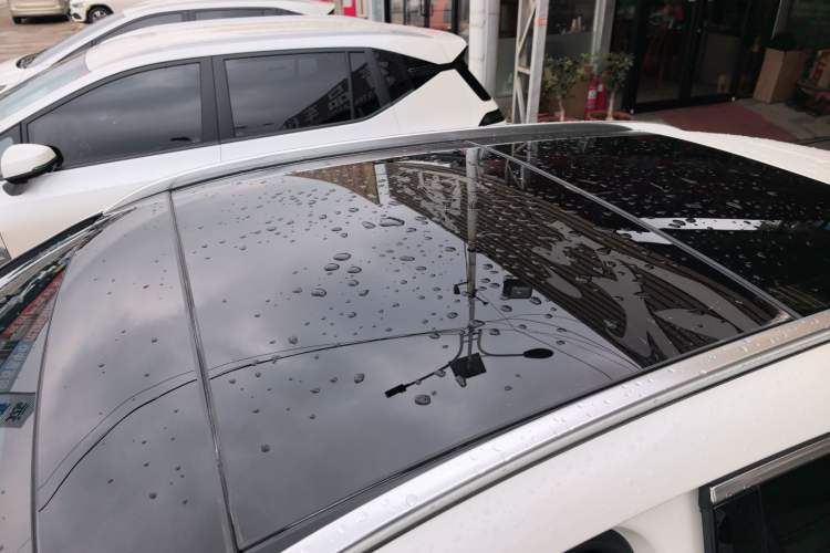 Used Mercedes-Benz GLA 2020 GLA 200 Roof