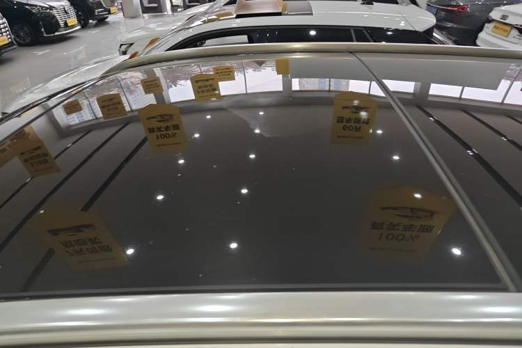 Used Mercedes-Benz GLA 2020 GLA 200 Roof