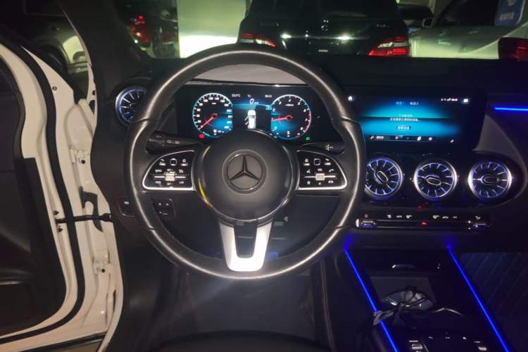 Used Mercedes-Benz GLA 2020 GLA 180 Steering Wheel