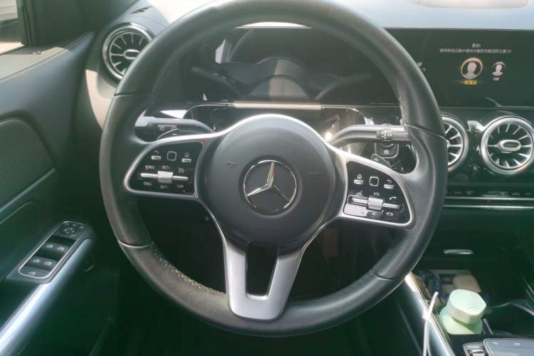 Used Mercedes-Benz GLA 2020 GLA 200 Steering Wheel