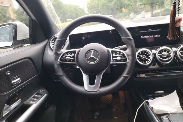 Used Mercedes-Benz GLA 2020 GLA 200 Steering Wheel