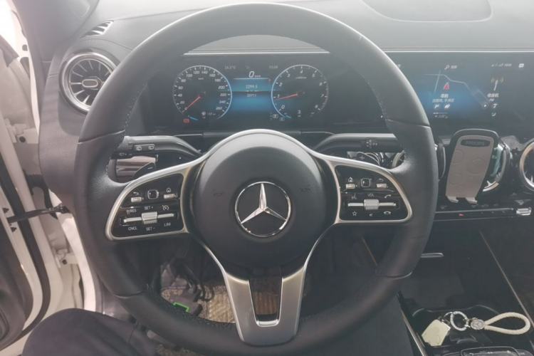 Used Mercedes-Benz GLA 2020 GLA 200 Steering Wheel