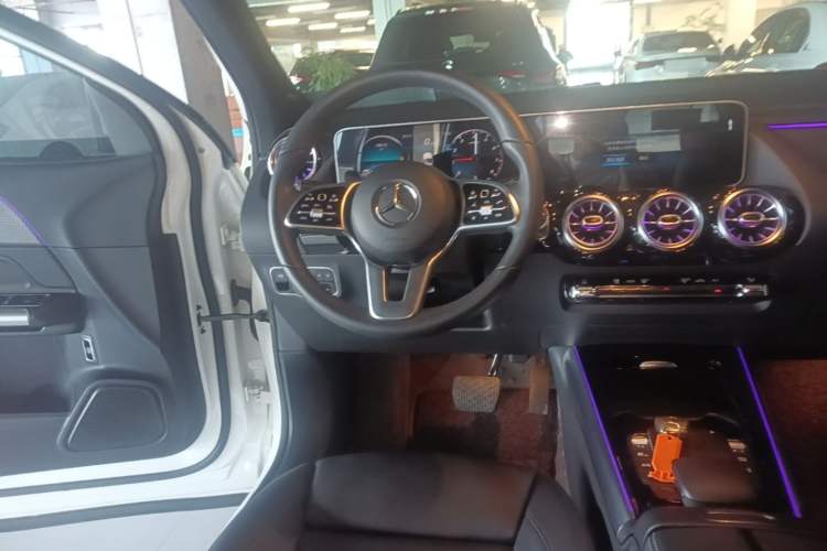 Used Mercedes-Benz GLA 2020 GLA 200 Steering Wheel