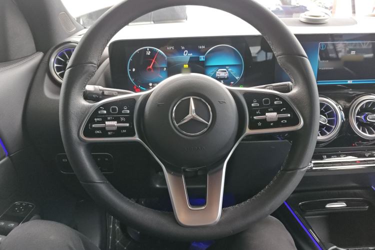 Used Mercedes-Benz GLA 2020 GLA 200 Steering Wheel