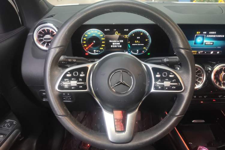 Used Mercedes-Benz GLA 2020 GLA 180 Steering Wheel