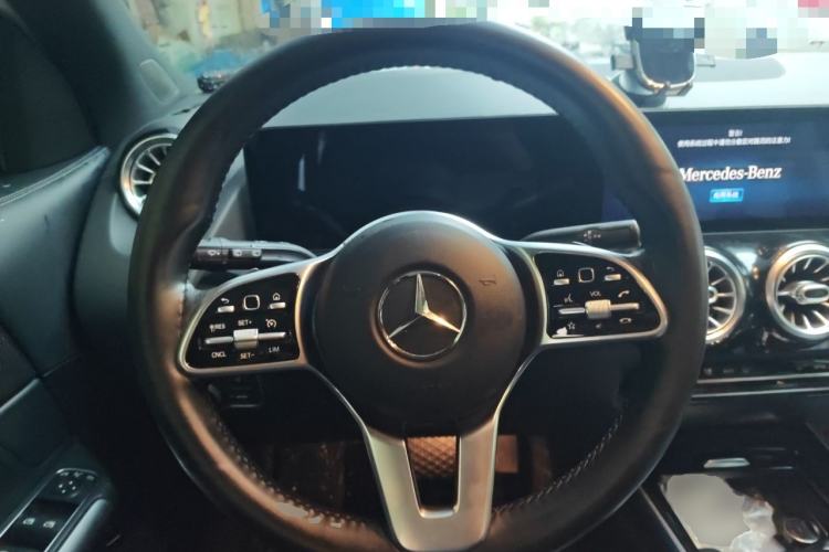 Used Mercedes-Benz GLA 2020 GLA 200 4MATIC Steering Wheel
