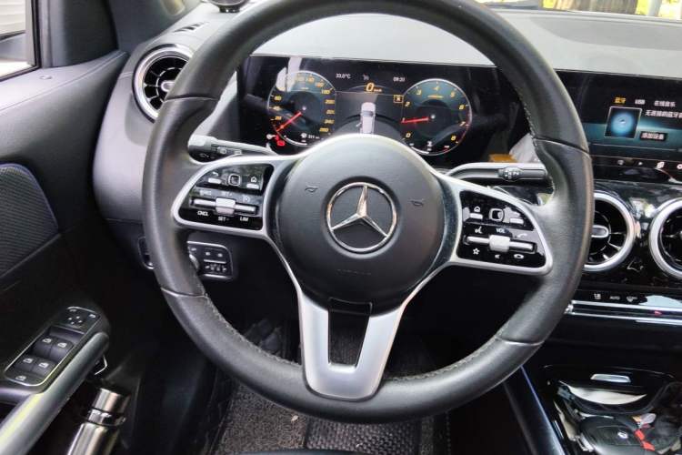 Used Mercedes-Benz GLA 2020 GLA 180 Steering Wheel