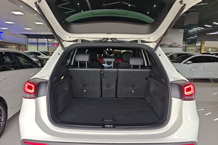 Used Mercedes-Benz GLA 2020 GLA 200 Trunk