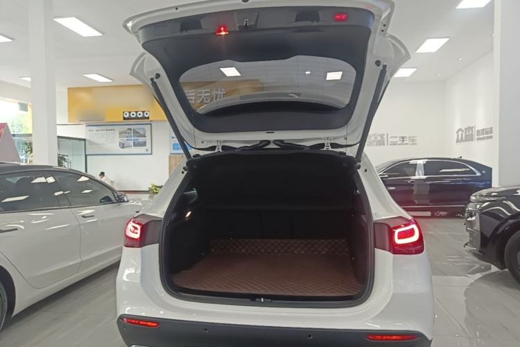 Used Mercedes-Benz GLA 2020 GLA 200 Trunk